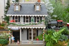 Evt_HolidayFlowerTrainShow_2024_SundosSchneider_09